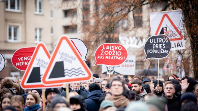 B. Davidonytė nebetiki nei vienu socialdemokratų žodžiu: protestai gali kartotis