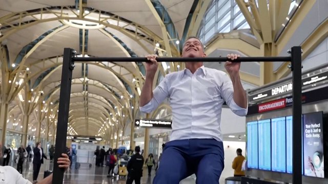 Sportas prieš skrydį lėktuvu – misija įmanoma: JAV sieks įgyvendinti daugybę naujovių oro uostuose