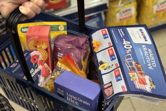 Nuo penktadienio „Maximoje“ – 40 proc. nuolaida ilgo galiojimo maisto prekėms*: siaus „Maisto krautuvė“