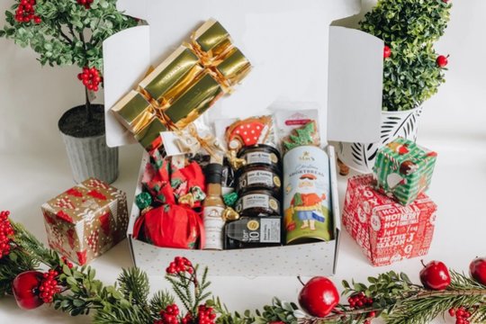Artėjant žiemos šventėms: vaišės ir dovanos, kurios nustebins net gurmanus