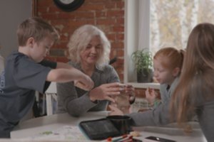 Romos šeimoje laikinus namus surado 15 vaikų: visus svarbu mylėti kaip savus