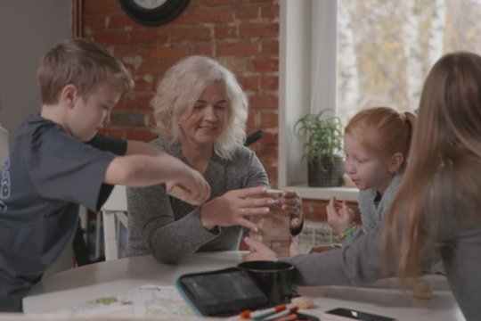 Romos šeimoje laikinus namus surado 15 vaikų: visus svarbu mylėti kaip savus