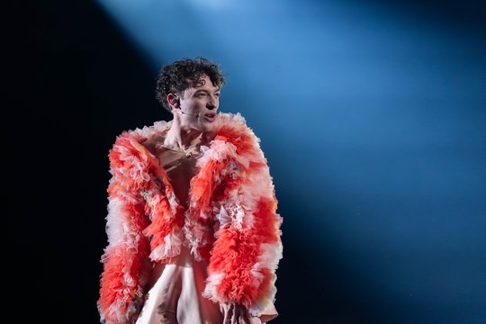 Iš „Eurovizijos“ nugalėtojo Nemo – netikėtas žingsnis: atsisako laimėtojo statulėlės
