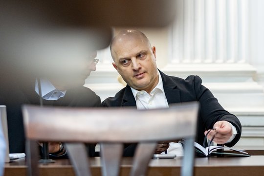 Į teismą atvykęs D. Dargis: kaltės nepripažįstu, nieko neteisėto nepadariau