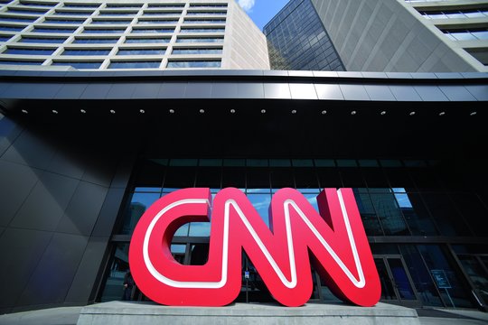 Baltieji rūmai stiprina išpuolius prieš transliuotoją CNN