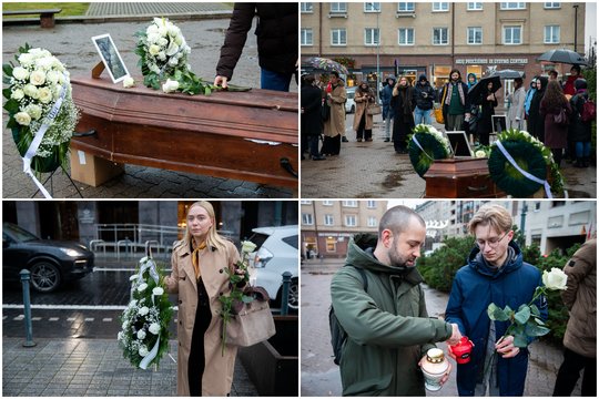 Prie Seimo – dar vienas protestas: būrys jaunuolių pastatė ir karstą