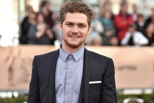 Finnas Jones, žinomas „Marvel“ visatos ir „Sostų karų“ aktorius atvyksta į „Comic Con Baltics 2026“