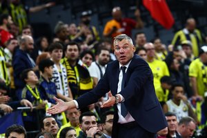 Neeilinis Šaro vyrų charakteris: išlipo iš 17 taškų duobės ir tėškė antausį „Monaco“