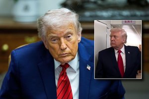 Užfiksuota nejauki akimirka lėktuve: D. Trumpą pertraukė atsidariusios tualeto durys