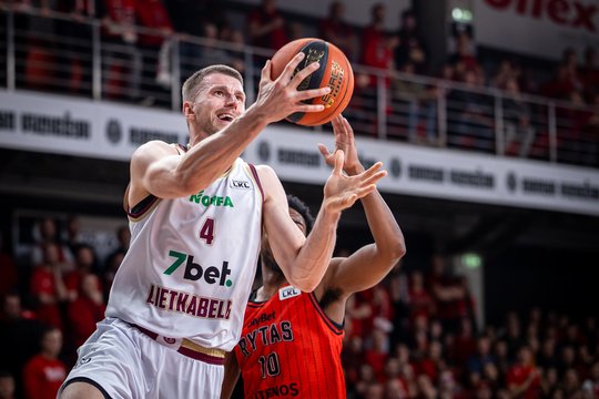 N. Čanakas pagaliau triumfuoja: nuostabus „Lietkabelio“ trio išvykoje palaužė „Rytą“