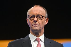 F. Merzas pareiškė, kad jo vyriausybė susiduria su lemtingais Vokietijai tenkančiais iššūkiais