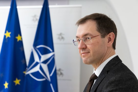 Paskelbus ekstremaliąją situaciją, Seimas svarstys suteikti specialias teises kariams