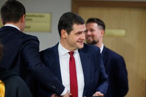 R. Žemaitaitis nepasiduoda: buvusius KGB bendradarbius siūlo išslaptinti nuo 2028 metų