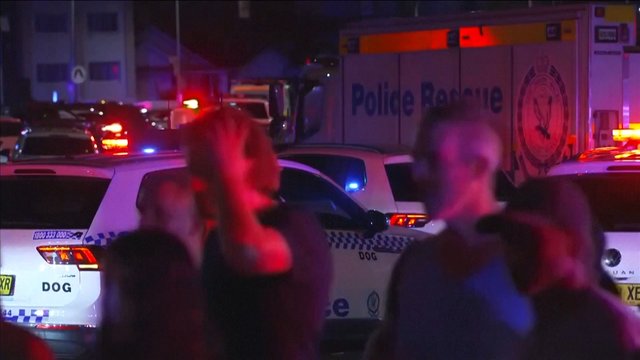 Šūviai per šventę: Bondi paplūdimyje nužudyta dešimt žmonių