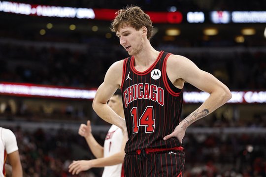 Rezultatyvumu neišsiskyręs M. Buzelis sugėrė skaudų pralaimėjimą namuose