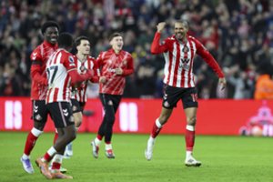 Iš varžovų pasityčiojęs „Sunderland“ laimėjo vieną didžiausių derbių Anglijoje