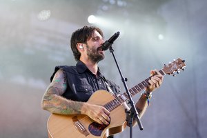 Dainininkas Justinas Jarutis: „Jei reikėtų viską pradėti nuo nulio, nebandyčiau“