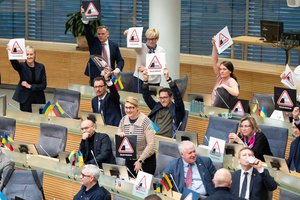 Po penkias valandas trukusio chaotiško posėdžio dėl LRT pataisų – žinia