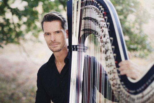 Vilniuje koncertuos viena ryškiausių klasikinės muzikos žvaigždžių – pasaulinis arfos virtuozas Xavier'as de Maistre'as