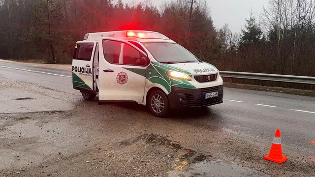 Nelaimė Vilniaus rajone: rastas mirtinai sužalotos moters kūnas