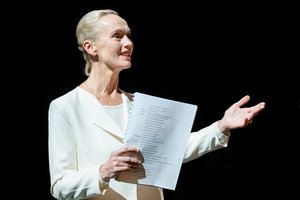 Aktorė Dalia Michelevičiūtė: „Poezija pamaitina žmogaus dvasią“