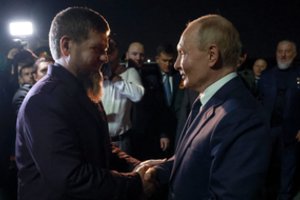 R. Kadyrovas rėžė absurdišką atsakymą apie Ukrainą: prabilo apie „šventąjį karą“