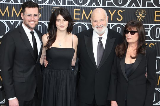 Po garsaus režisieriaus ir jo žmonos nužudymo Holivude – reikšmingas žingsnis: sulaikytas jų sūnus