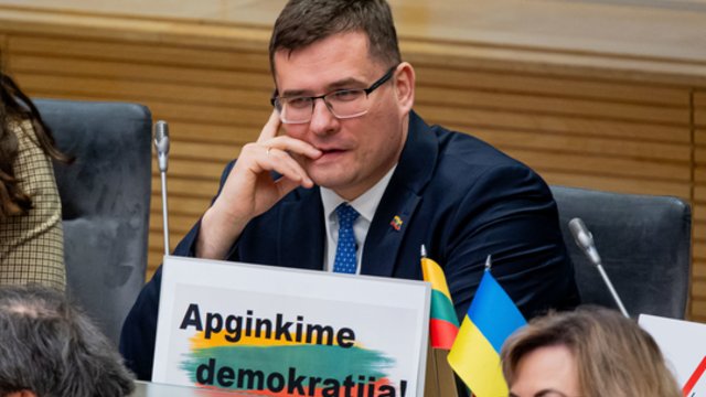 L. Kasčiūnas – apie kandų klausimą R. Žemaitaičiui: aš jo paklausiau, ar jis buvo išsimiegojęs