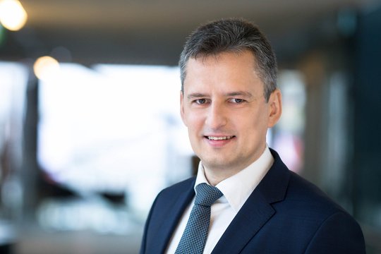 V. Paukštys. Kaip keičiasi lūkesčiai dėl trumpalaikių ir ilgalaikių palūkanų normų?