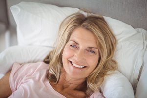 Gastroenterologai įvardijo svarbiausią rytinį įprotį žmonėms nuo 50 metų