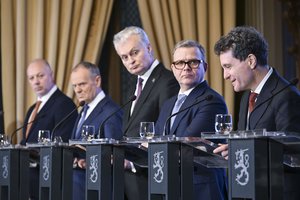 Aštuonių ES šalių lyderiai: Europos rytinio sparno gynyba – „neatidėliotinas“ prioritetas