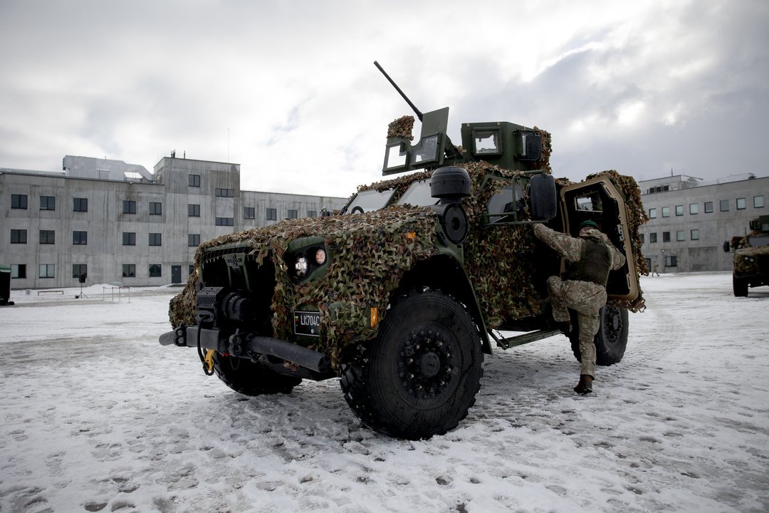 Rūdninkų kariniame miestelyje statybos įpusėjo: tikimasi pirmąjį etapą baigti pusmečiu anksčiau