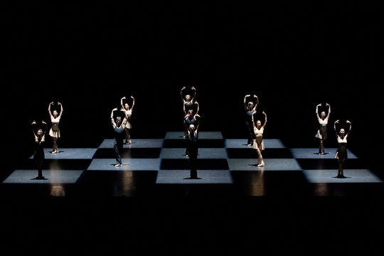 Choreografas Krzysztofas Pastoras: „Premjeroje „Moving Rooms“ istoriją pasakoja šokėjų kūnai“