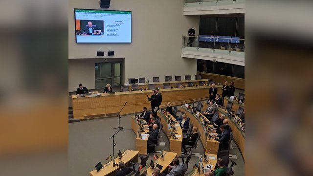 Akimirkos iš LRT įstatymo pataisų svarstymo: opozicija prakalbo apie paliktas reikšmingas klaidas