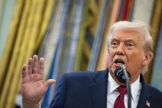 D. Trumpas įsakė vykdyti sankcionuotų Venesuelos naftos tanklaivių blokadą