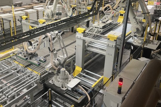 Klaipėdos baldų fabrike – rekordinis atsinaujinimas: 18 mln. eurų vertės įranga jau baigiama montuoti