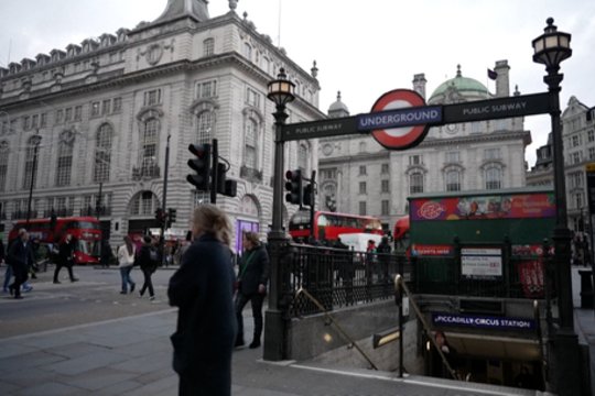 Žalia šviesa studentams: po 5 metų pertraukos JK ir ES atnaujino „Erasmus“ bendradarbiavimą