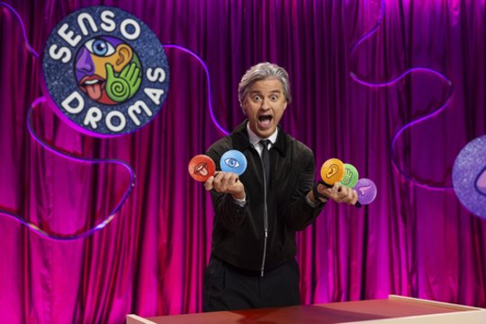 V. Rumšas kviečia į naują TV projektą „Sensodromas“: penki garsenybių pojūčiai čia dirbs viršvalandžius