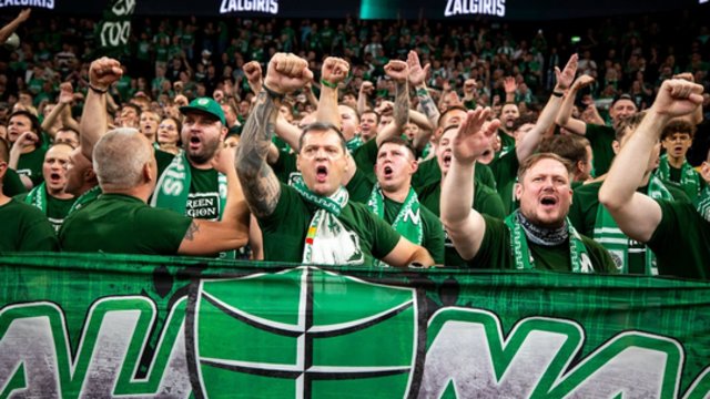 Užfiksuota: „Žalgirio“ sirgaliai jungiasi prie protesto