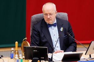 Siekiant priimt LRT įstatymo pataisas, ketvirtadienio vakarą Seime vyks nenumatytas posėdis