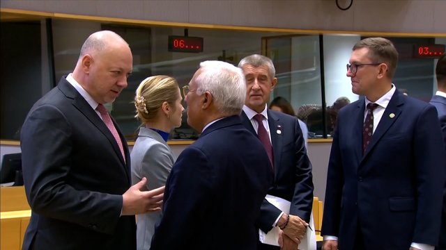 ES šalių lyderių laukia svarbus susitikimas Briuselyje: rado būdą, kaip finansuoti Ukrainos karinius poreikius 