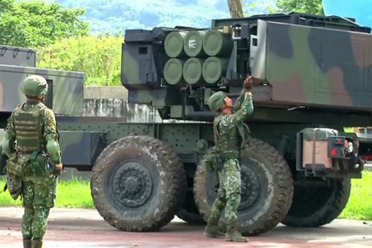 JAV patvirtino ginklų paketą Taivanui: parduos įrangos už rekordinę sumą