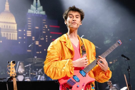 Ypatinga žinia: „Midsummer Vilnius“ festivalį atidarys Jacobas Collieris