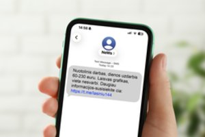 Naujovė mobiliuosiuose tinkluose: sukčių SMS bus blokuojamos automatiškai