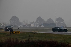 JAV oro uoste sudužo lėktuvas, pranešama apie žuvusiuosius