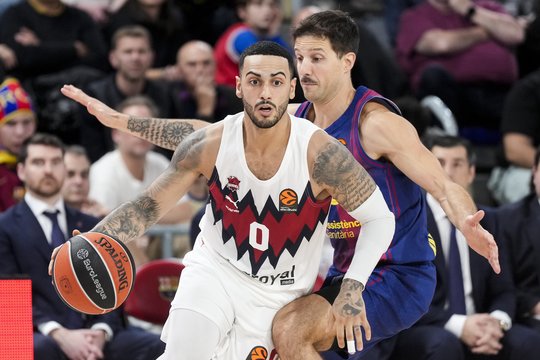 Išprotėjęs krepšinis – „Barcelona“ ir „Baskonia“ žaidė tris pratęsimus, katalonai pasiekė Eurolygos rezultatyvumo rekordą