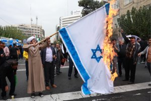 Irane įvykdyta mirties bausmė vyrui, įtariamam šnipinėjus Izraelio naudai