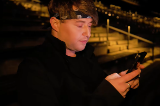 Į Lietuvą iš Danijos grįžęs atlikėjas Vidmantas Miežinskas-WiDoo: „Metus negalėjau dainuoti“