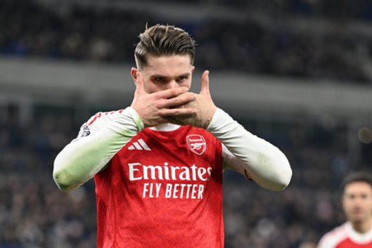 „Arsenal“ susigrąžino „Premier“ lygos lyderių poziciją