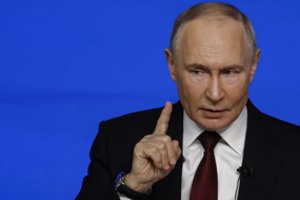 „Politico“: saugumo garantijos Ukrainai atsidūrė V. Putino rankose